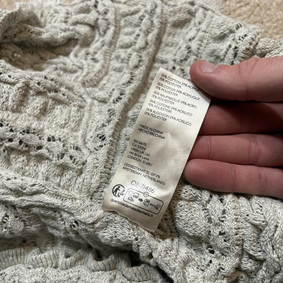 Free People Cardigan Womens Large Gray Ruffle Knit Button Front Boho Cropped - Picture 10 of 10